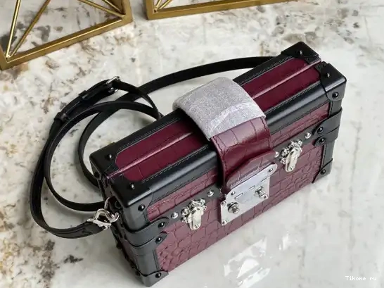 Affordable VUITTON MALLE PETITE LOUIS 0527